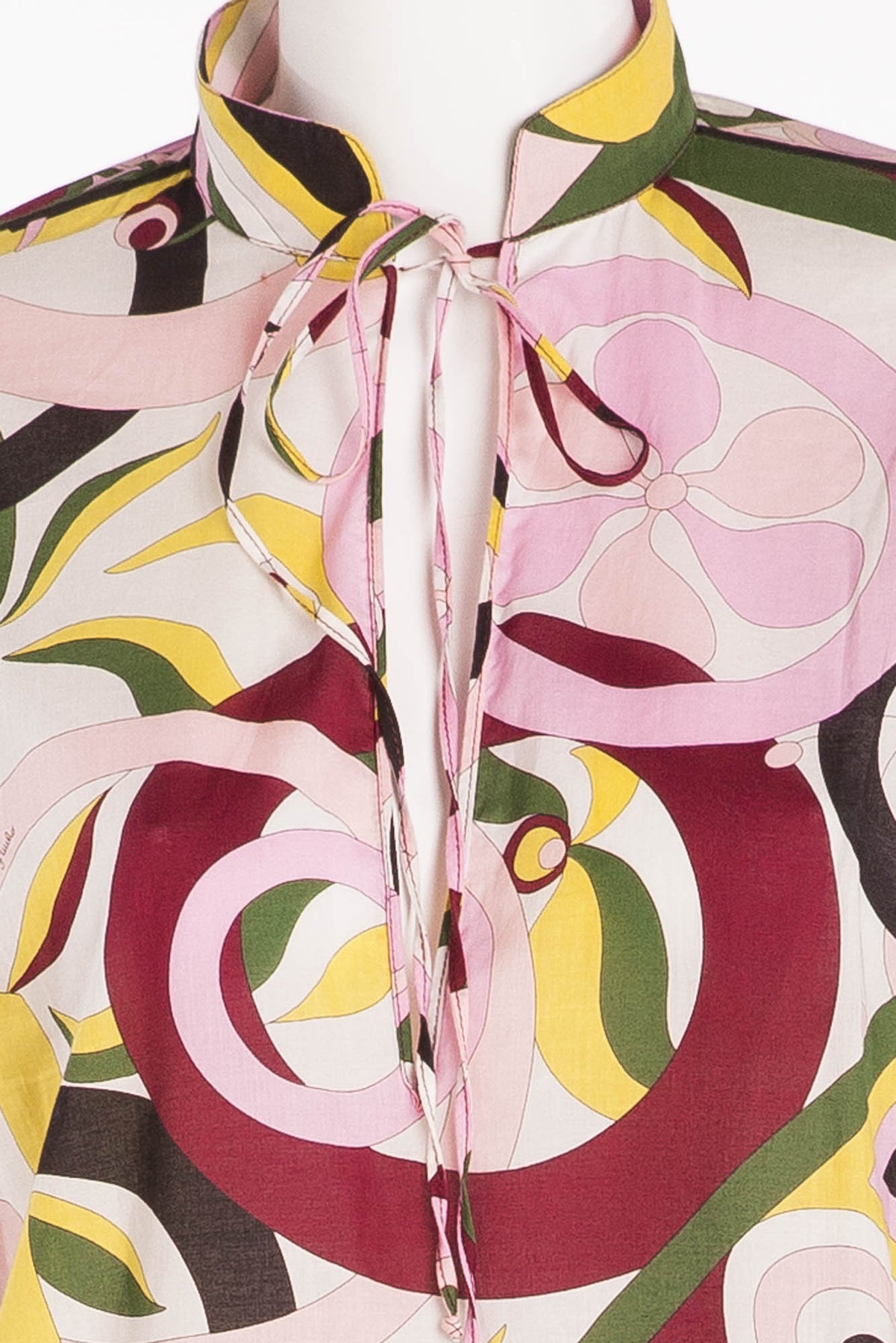 Emilio Pucci - 3/4 Sleeve Multicolor Beach Dress - IT 42 LUXHAVE Emilio Pucci - 3/4 Sleeve Multicolor Beach Dress - IT 42 LUXHAVE