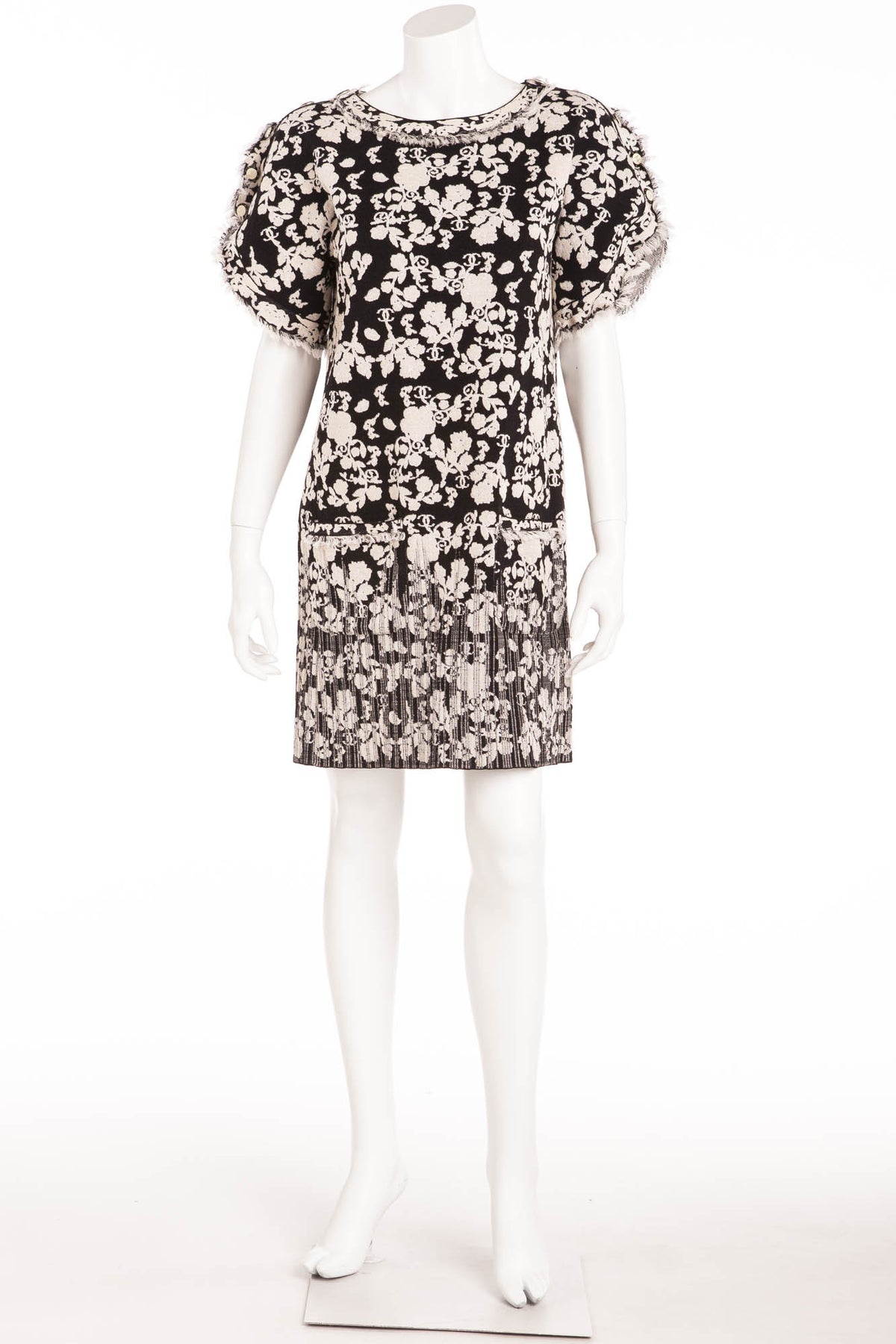 Chanel - White & Black Short Sleeve Floral Patterned Dress - FR 40