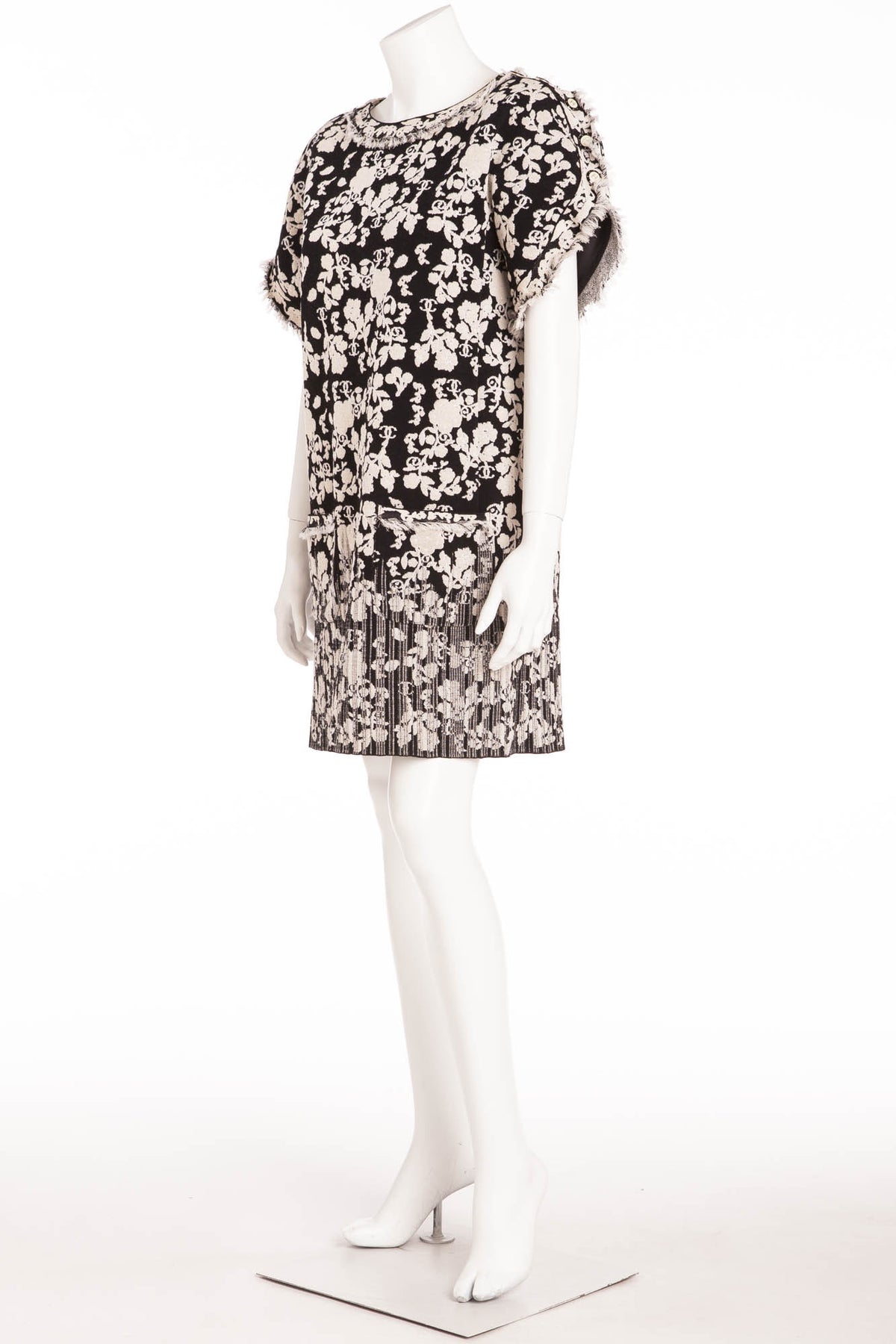 Chanel - White & Black Short Sleeve Floral Patterned Dress - FR 40