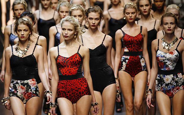 デパート 送料無料 Dolce & Side with Bodysuit Print Leopard Red - Gabbana バッグ