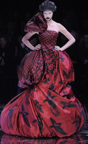 Alexander mcqueen butthought haute couture