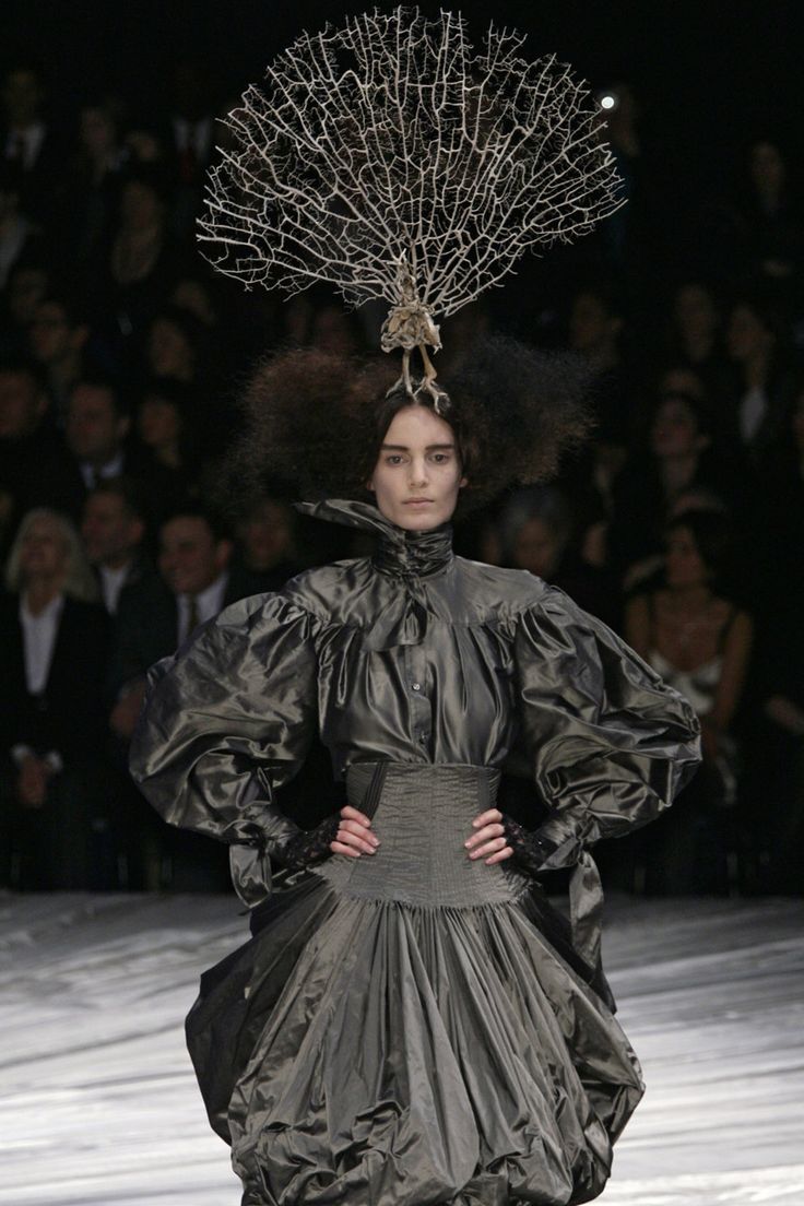 Original Alexander McQueen – LUXHAVE