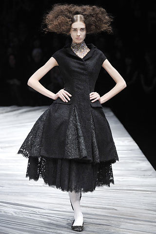 Original Alexander McQueen - New With Tags Black Sleeveless Dress with LUXHAVE Original Alexander McQueen - New With Tags Black Sleeveless Dress with LUXHAVE